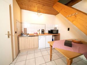 23485087-Ferienwohnung-4-Jüchen-300x225-2