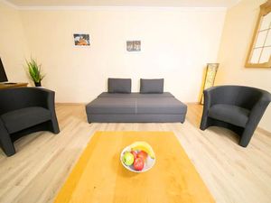 23483544-Ferienwohnung-4-Jüchen-300x225-5