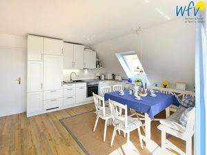 23827935-Ferienwohnung-4-Juist-300x225-4