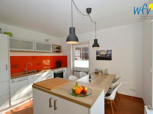 23827947-Ferienwohnung-4-Juist-300x225-1