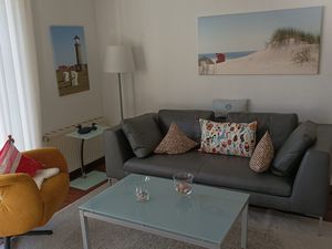 23827959-Ferienwohnung-4-Juist-300x225-1