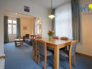 23827957-Ferienwohnung-4-Juist-300x225-2