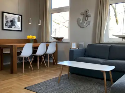 Wohnzimmer / Essbereich