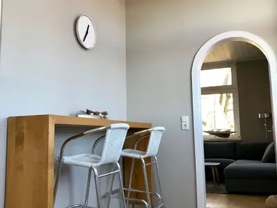 Küche mit Sitzmöglichkeiten