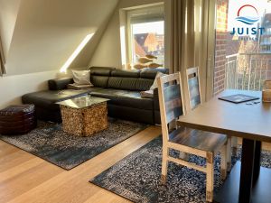 23884592-Ferienwohnung-4-Juist-300x225-1