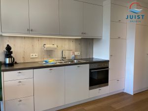 23884592-Ferienwohnung-4-Juist-300x225-5