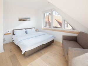 23884631-Ferienwohnung-4-Juist-300x225-2