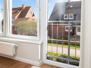 23917348-Ferienwohnung-2-Juist-300x225-1