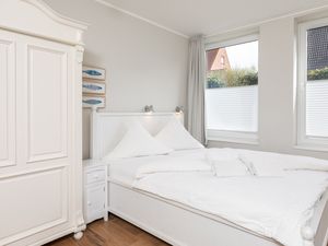 23917352-Ferienwohnung-2-Juist-300x225-0