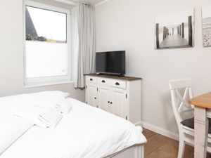 23917352-Ferienwohnung-2-Juist-300x225-1