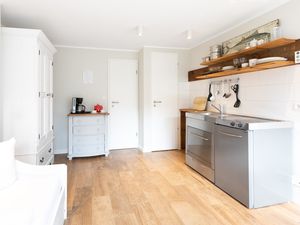 23917349-Ferienwohnung-1-Juist-300x225-1