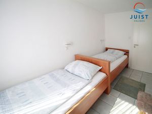 23884748-Ferienwohnung-4-Juist-300x225-4