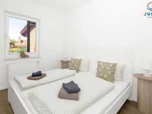 24013590-Ferienwohnung-2-Juist-300x225-4