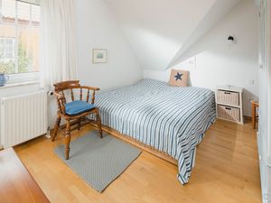 24036721-Ferienwohnung-2-Juist-300x225-3