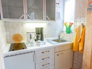 23883937-Ferienwohnung-2-Juist-300x225-4