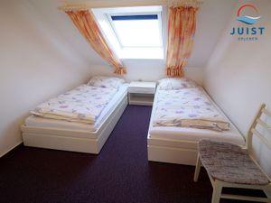 23884752-Ferienwohnung-4-Juist-300x225-5