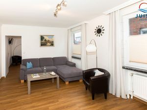 23884271-Ferienwohnung-4-Juist-300x225-2