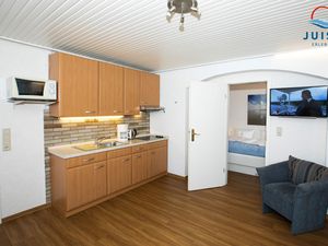 23884272-Ferienwohnung-2-Juist-300x225-2