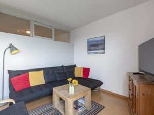 24045722-Ferienwohnung-4-Julianadorp-300x225-1