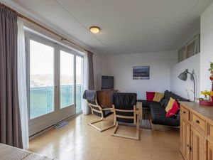 24045722-Ferienwohnung-4-Julianadorp-300x225-4