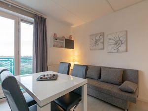 24045725-Ferienwohnung-4-Julianadorp-300x225-3