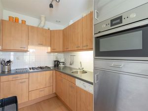 24045681-Ferienwohnung-4-Julianadorp-300x225-2