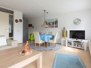 24046209-Ferienwohnung-5-Julianadorp-300x225-4