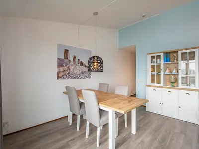 DiningRoom