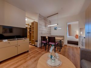 23496561-Ferienwohnung-4-Juliusruh-300x225-5