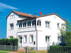 23960177-Ferienwohnung-2-Juliusruh-300x225-0