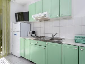 23739956-Ferienwohnung-4-Jurandvor-300x225-4