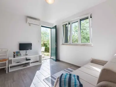 Ferienwohnung für 3 Personen (37 m²) in Jurandvor 9/10