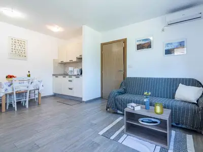 Ferienwohnung für 3 Personen (37 m²) in Jurandvor 10/10