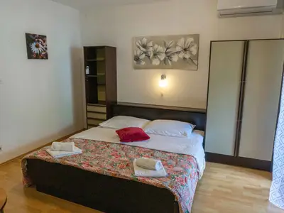 Ferienwohnung für 2 Personen (35 m²) in Jurandvor 7/10