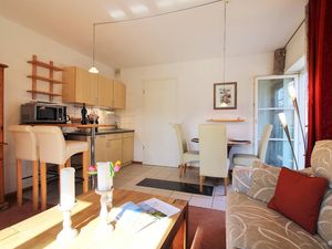 24021726-Ferienwohnung-4-Kägsdorf-300x225-5