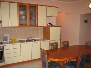 23998672-Ferienwohnung-6-Kali-300x225-1