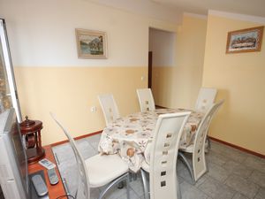 23930178-Ferienwohnung-11-Kali-300x225-2