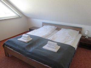 23875231-Ferienwohnung-6-Kalkhorst-300x225-4