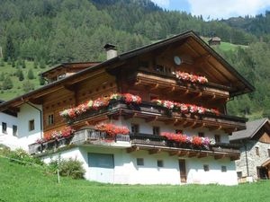 18709444-Ferienwohnung-5-Kals am Grossglockner-300x225-1