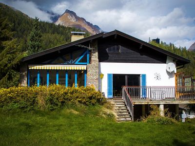 Haus vom Garten aus gesehen