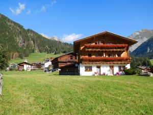 18760607-Ferienwohnung-4-Kals am Grossglockner-300x225-0