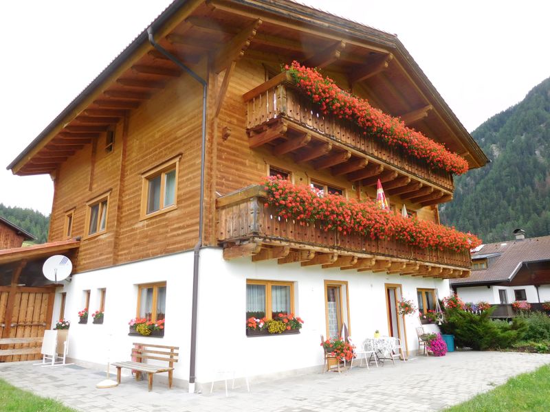 18760607-Ferienwohnung-4-Kals am Grossglockner-800x600-1