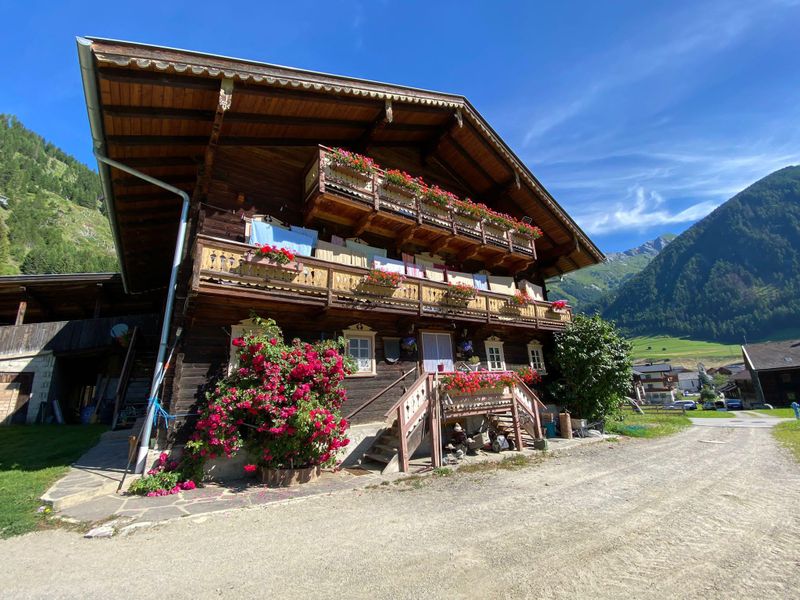 24045405-Ferienwohnung-4-Kals am Grossglockner-800x600-1