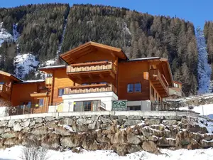 Ferienwohnung für 7 Personen (95 m²) in Kals am Großglockner