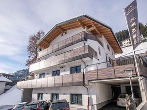 23190183-Ferienwohnung-5-Kaltenbach-300x225-0