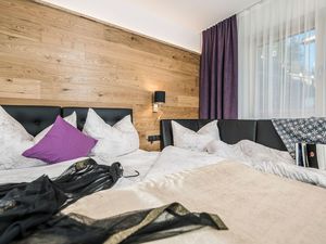 23190211-Ferienwohnung-6-Kaltenbach-300x225-2