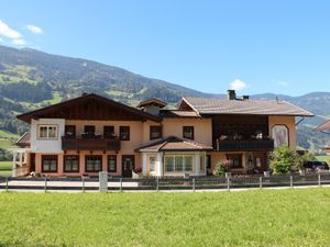 23837963-Ferienwohnung-7-Kaltenbach-300x225-1