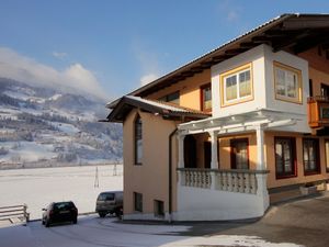 23839646-Ferienwohnung-5-Kaltenbach-300x225-5