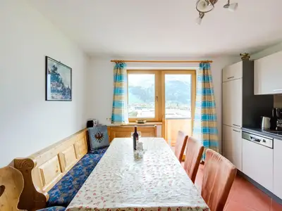 DiningRoom