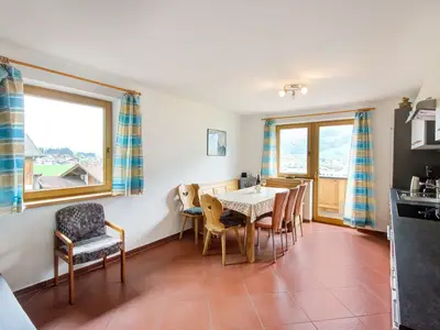 DiningRoom